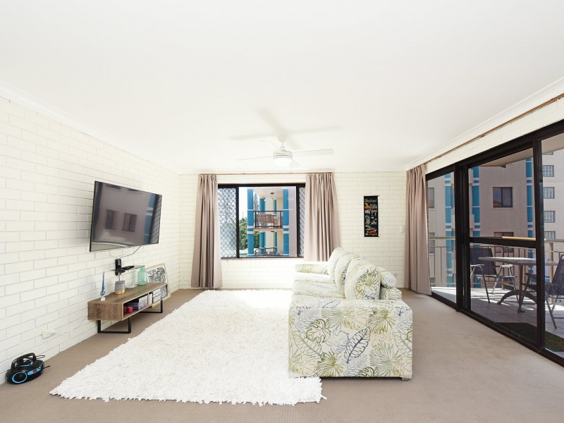 Unit 14/13 Burnett Street, Mooloolaba QLD 4557