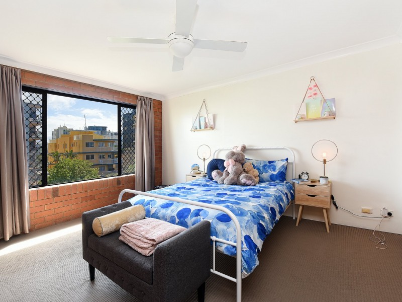 Unit 14/13 Burnett Street, Mooloolaba QLD 4557