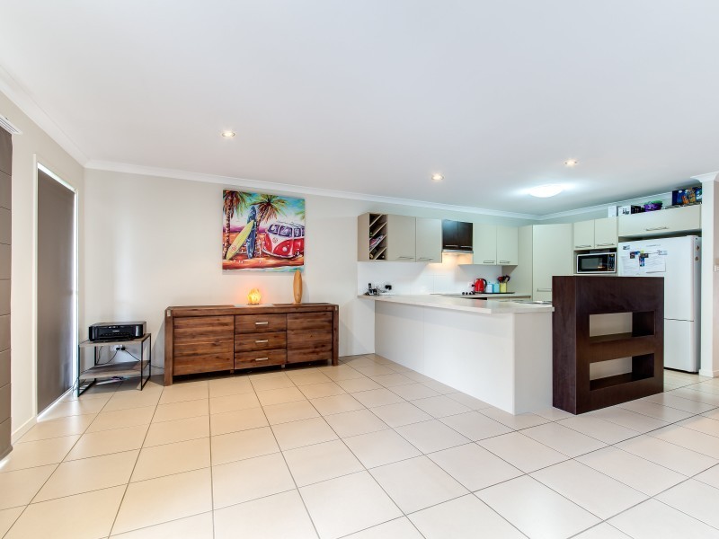 15 Riberry Place, Meridan Plains QLD 4551