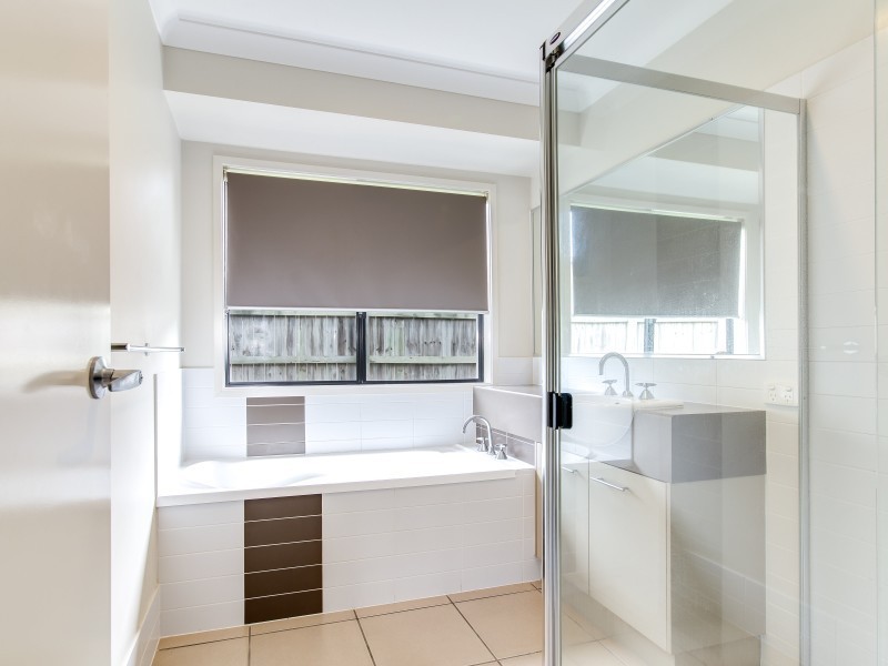 15 Riberry Place, Meridan Plains QLD 4551