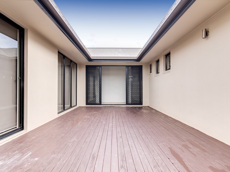 15 Riberry Place, Meridan Plains QLD 4551