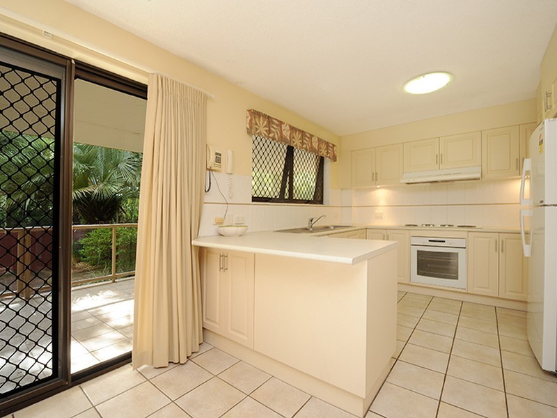 Unit 2/76 Parkyn Parade, Mooloolaba QLD 4557