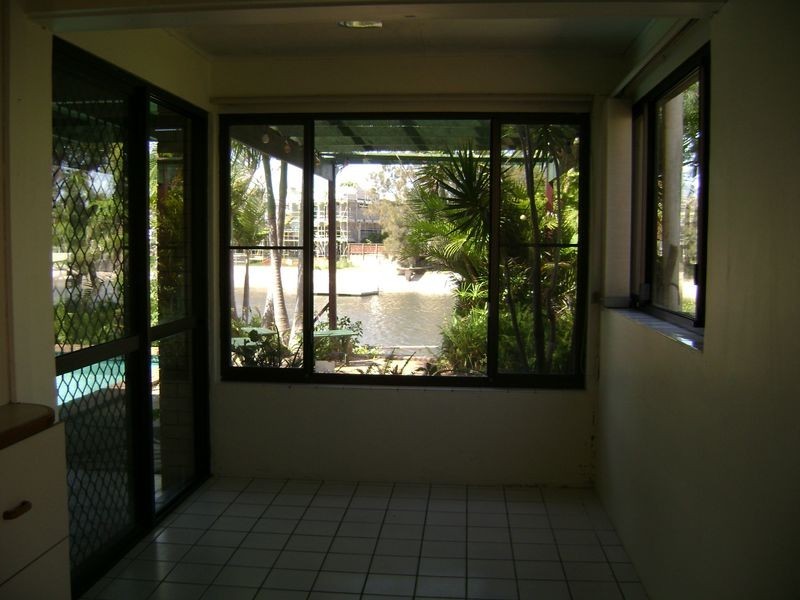 11 Awoonga Court, Mooloolaba QLD 4557