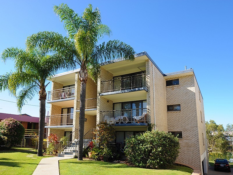1/11 Barooga Crescent, Mooloolaba QLD 4557