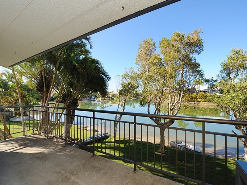 1/11 Barooga Crescent, Mooloolaba QLD 4557