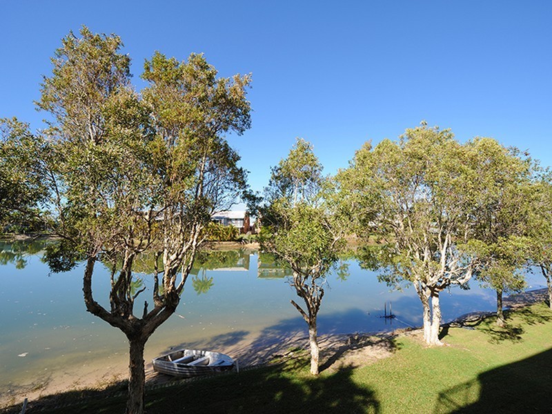 1/11 Barooga Crescent, Mooloolaba QLD 4557