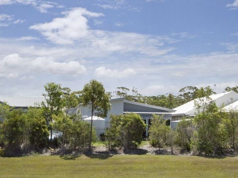 6 Eyre Place, Caloundra West QLD 4551