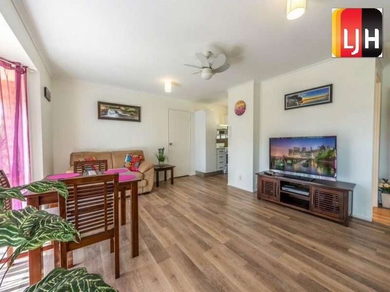 Villa 27/10 Melody Court, Warana QLD 4575