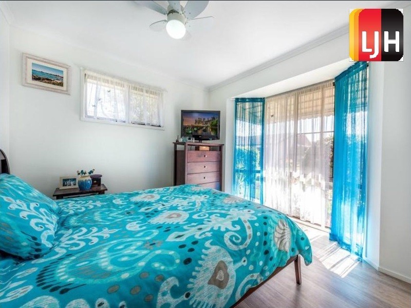 Villa 27/10 Melody Court, Warana QLD 4575