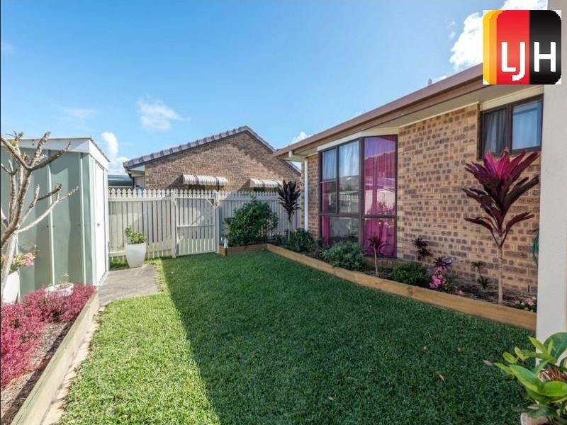 Villa 27/10 Melody Court, Warana QLD 4575