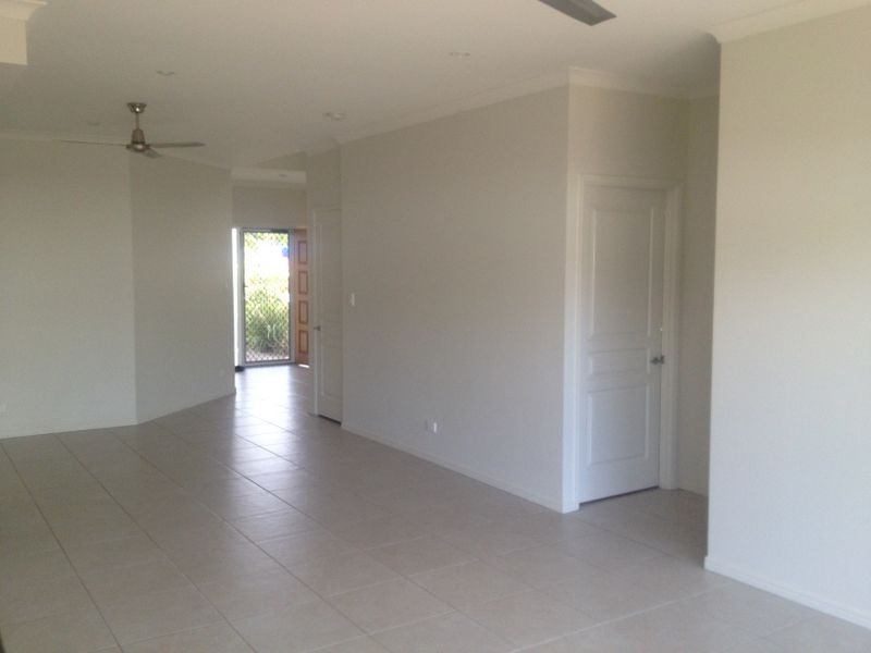 29 Kurrajong Crescent, Meridan Plains QLD 4551