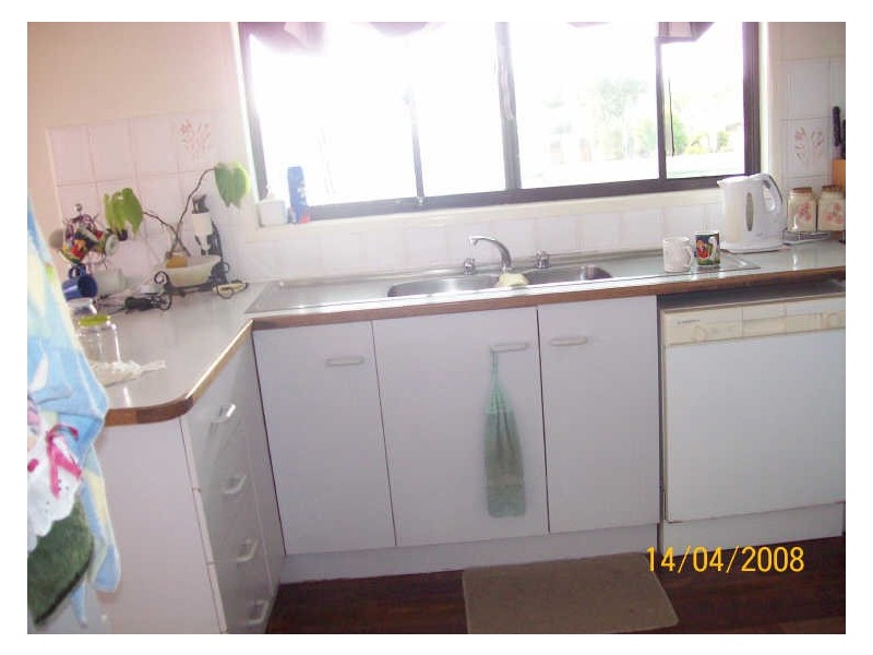 76 Nicklin Way, Warana QLD 4575