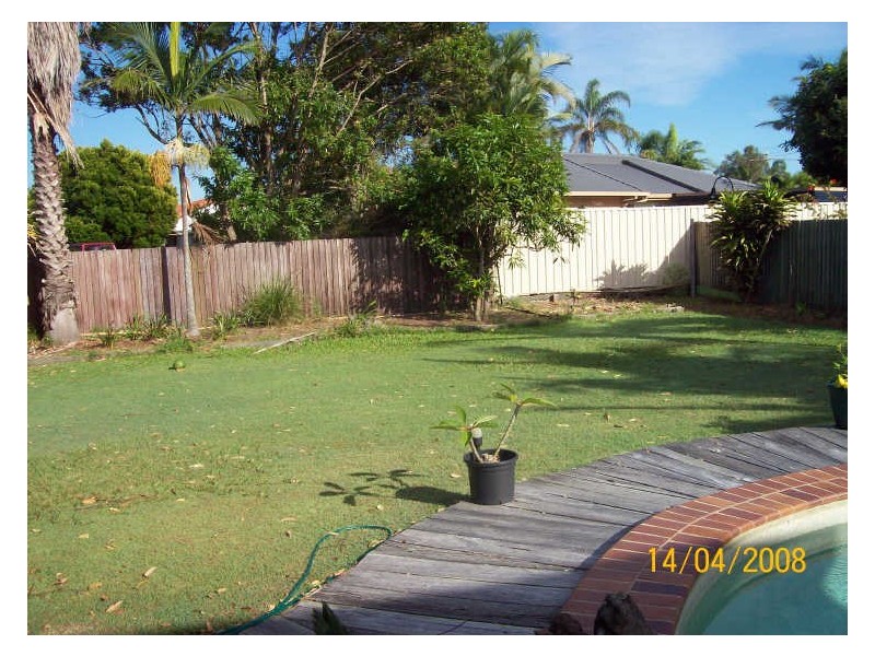 76 Nicklin Way, Warana QLD 4575