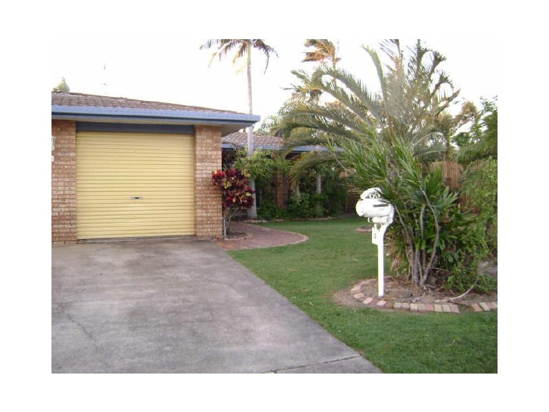 1 Coorabin Street, Warana QLD 4575