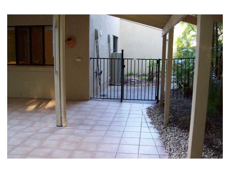 19 Admiralty Drive, Alexandra Headland QLD 4572