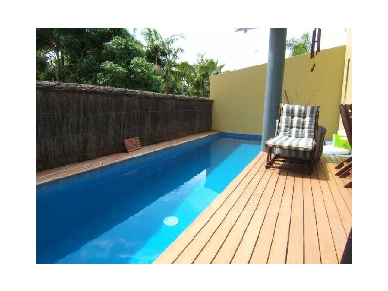 35 Oloway Crescent, Alexandra Headland QLD 4572