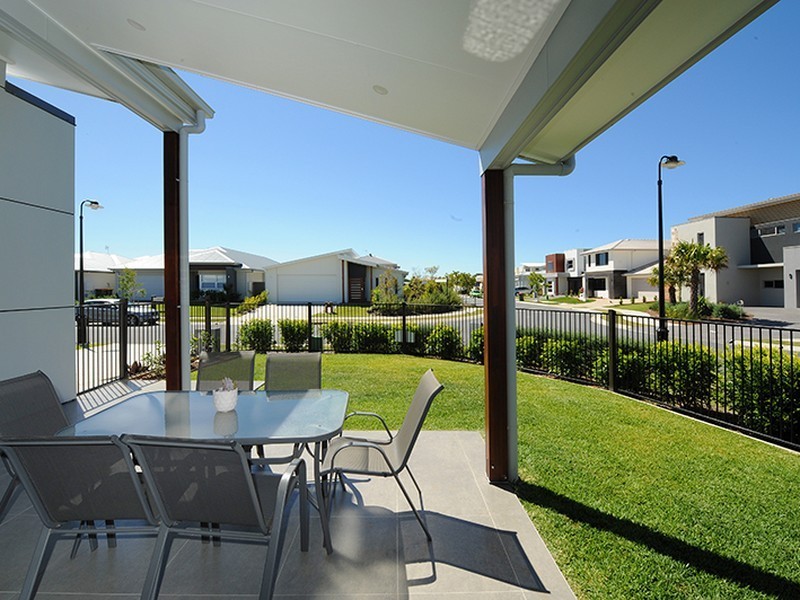 10 Stradbroke Street, Mountain Creek QLD 4557