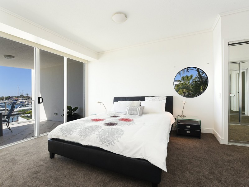 Unit 201/11 Nicklin Way, Minyama QLD 4575