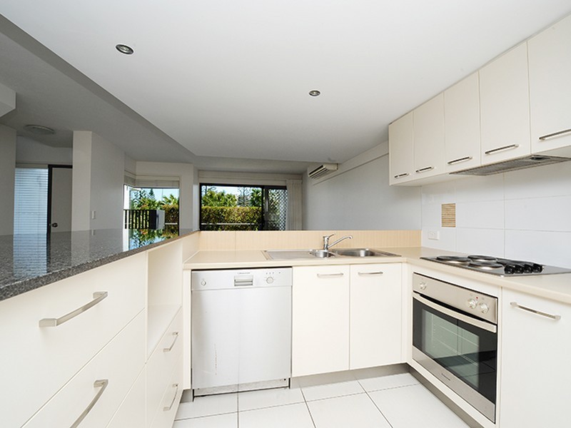 28/10 Grand Parade, Parrearra QLD 4575