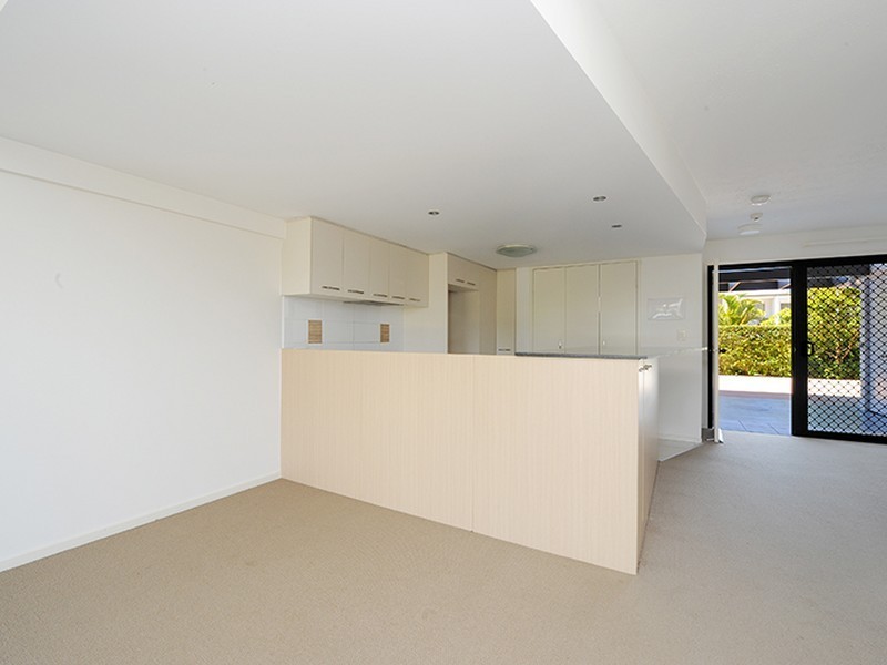 28/10 Grand Parade, Parrearra QLD 4575