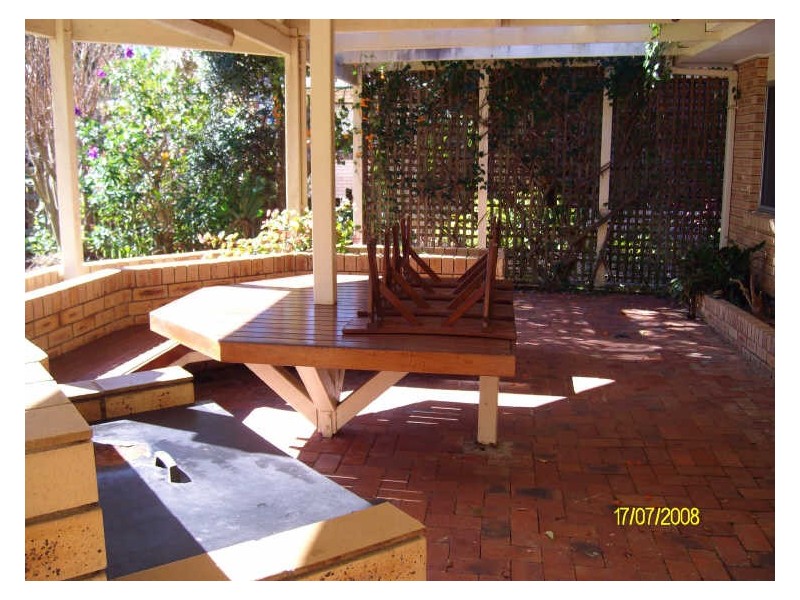 12 Oceanview Avenue, Mooloolaba QLD 4557