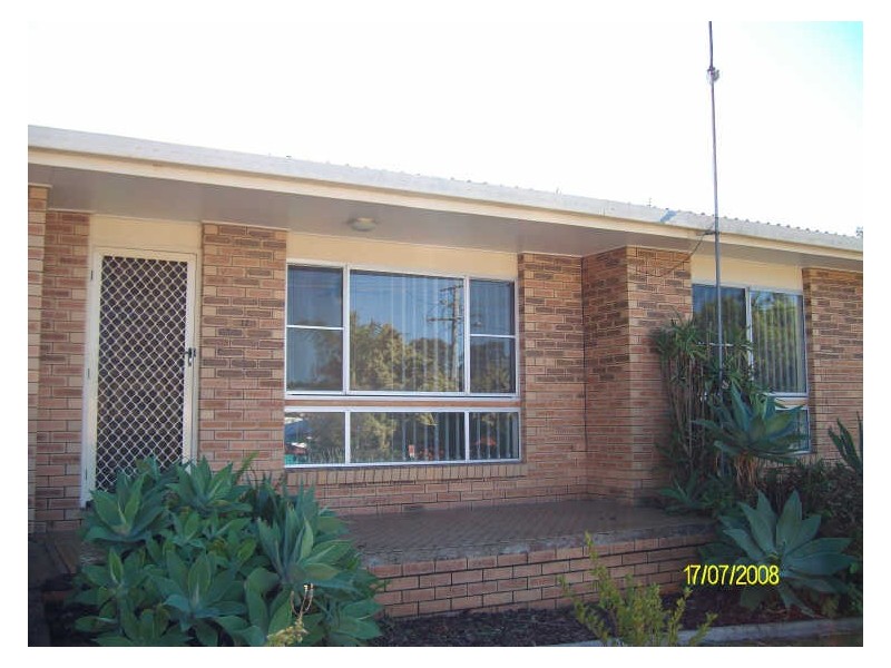 12 Oceanview Avenue, Mooloolaba QLD 4557