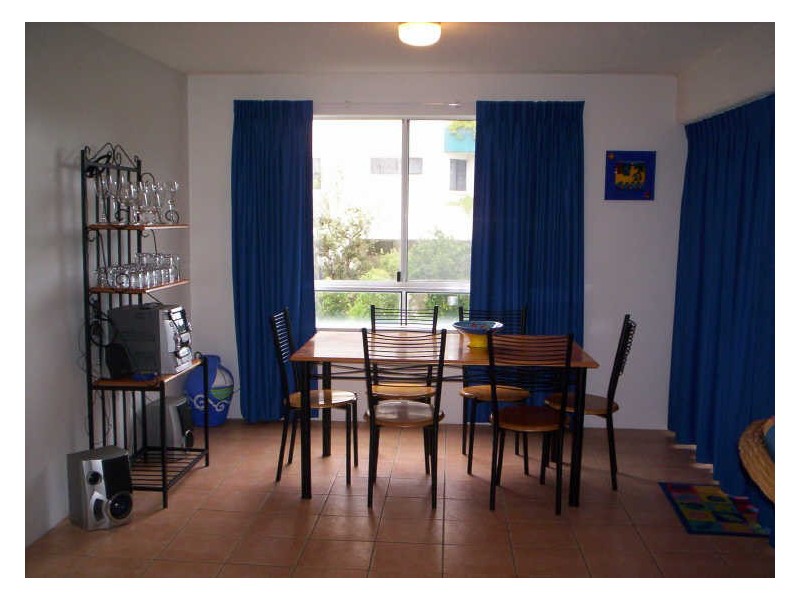 Unit 4/20-22 Burnett Street, Mooloolaba QLD 4557