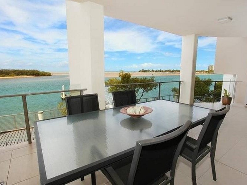 201/42 Duporth Avenue, Maroochydore QLD 4558