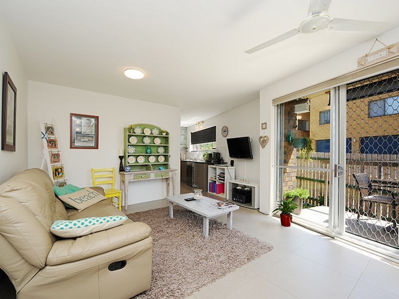 Unit 2/16 William Street, Alexandra Headland QLD 4572