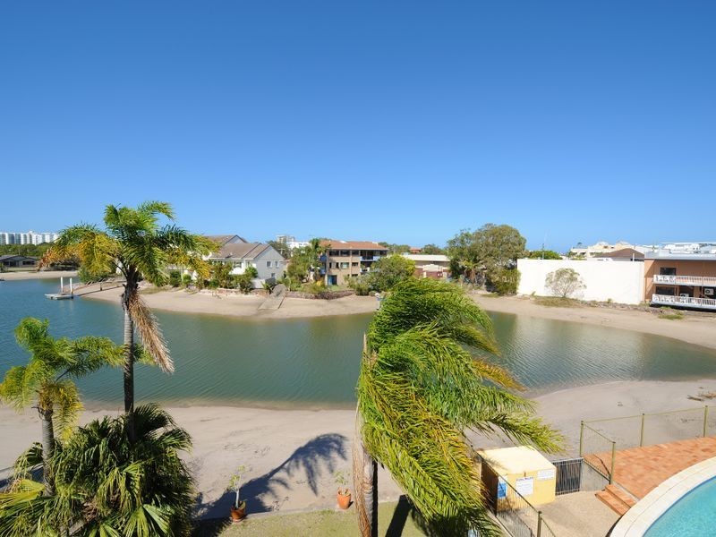 Unit 7/10 Woomba Place, Mooloolaba QLD 4557