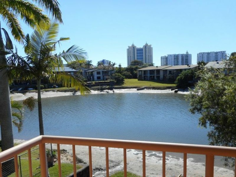 Unit 3/8 Tarwarri Cres, Mooloolaba QLD 4557