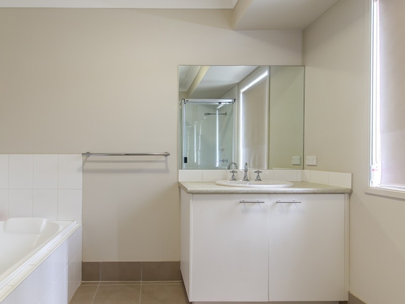 27 Wilkiea Street, Meridan Plains QLD 4551