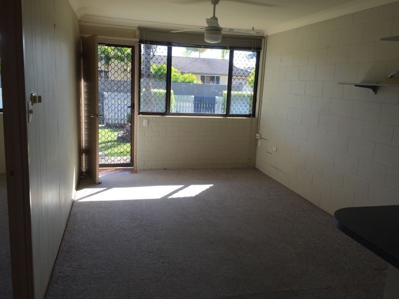 Unit 2/68 Cootamundra Drive, Mountain Creek QLD 4557