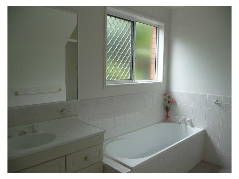 4/13 Bradman Avenue, Maroochydore QLD 4558