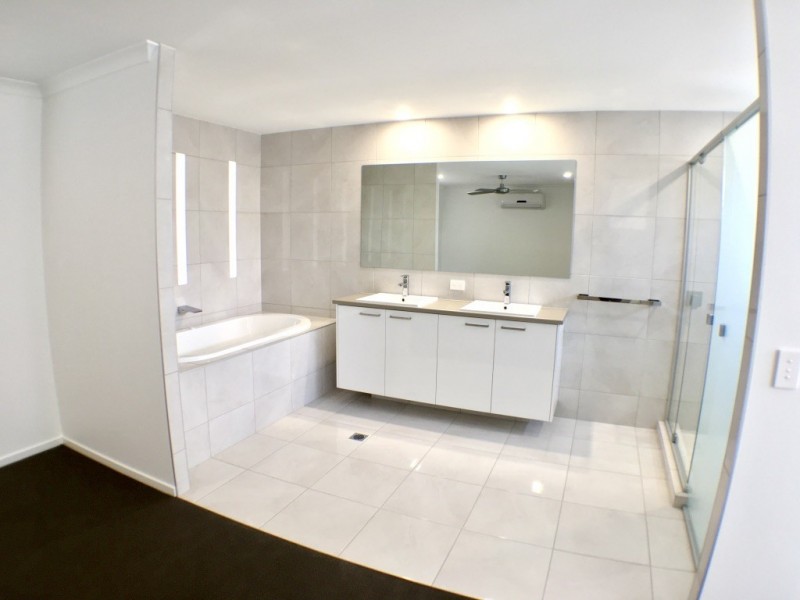55 MacKenzie Drive, Maroochydore QLD 4558