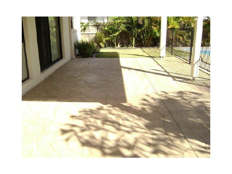 8 Bonair Court, Parrearra QLD 4575