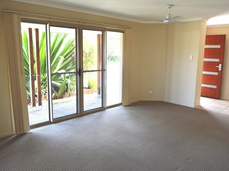 10 Mangrove Street, Beerwah QLD 4519