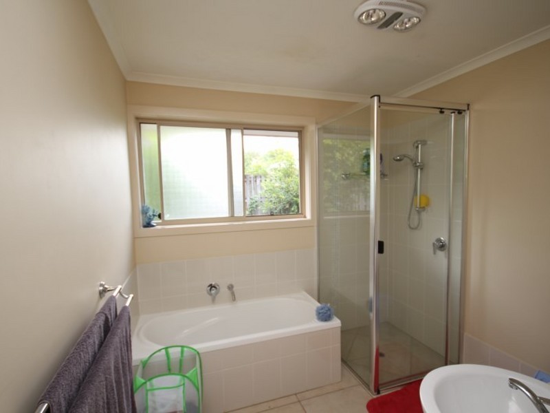 10 Mangrove Street, Beerwah QLD 4519