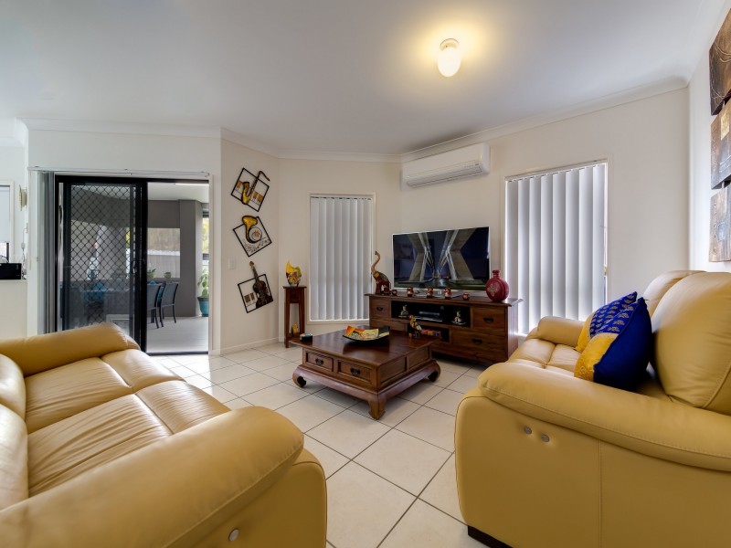 7 Zante Lane, Kawana Island QLD 4575