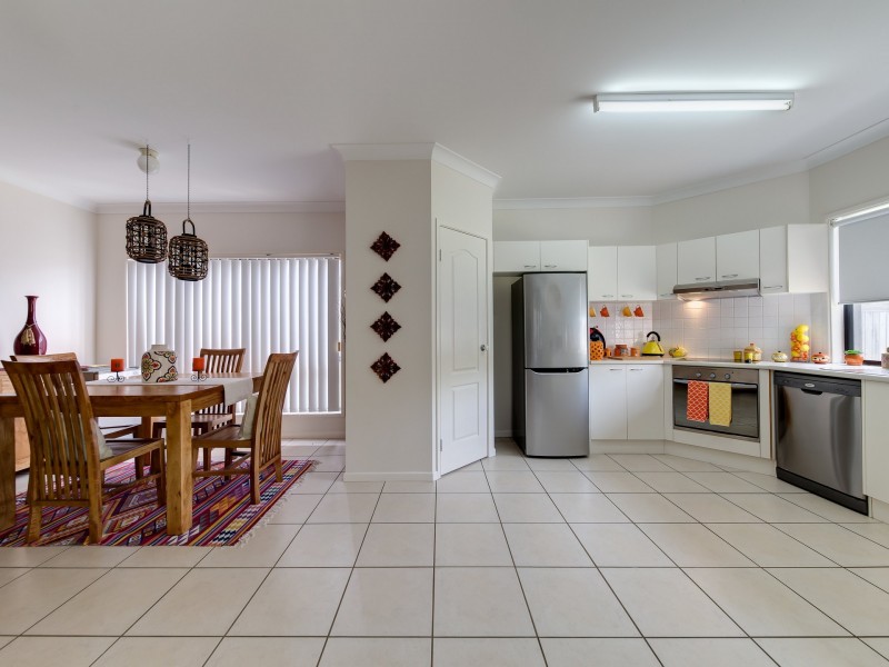 7 Zante Lane, Kawana Island QLD 4575