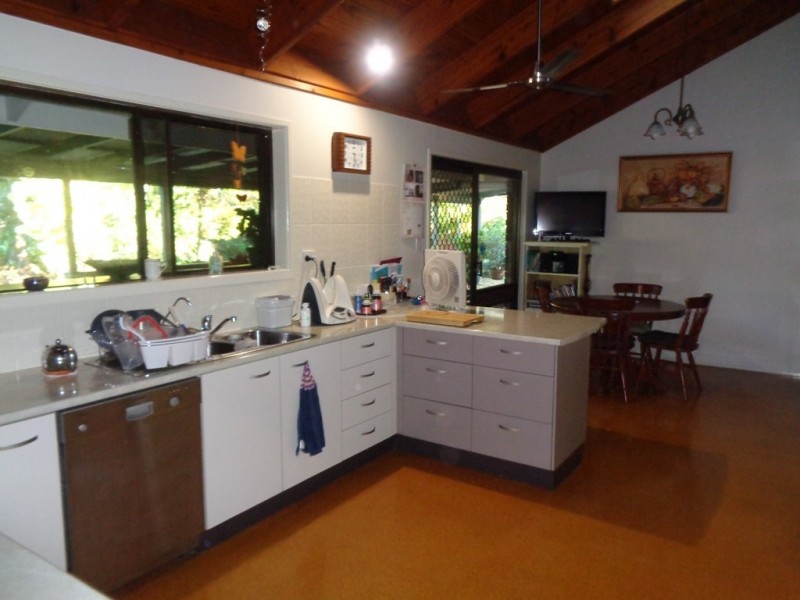 520 Steve Irwin Way, Glass House Mountains QLD 4518