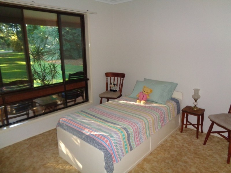 520 Steve Irwin Way, Glass House Mountains QLD 4518