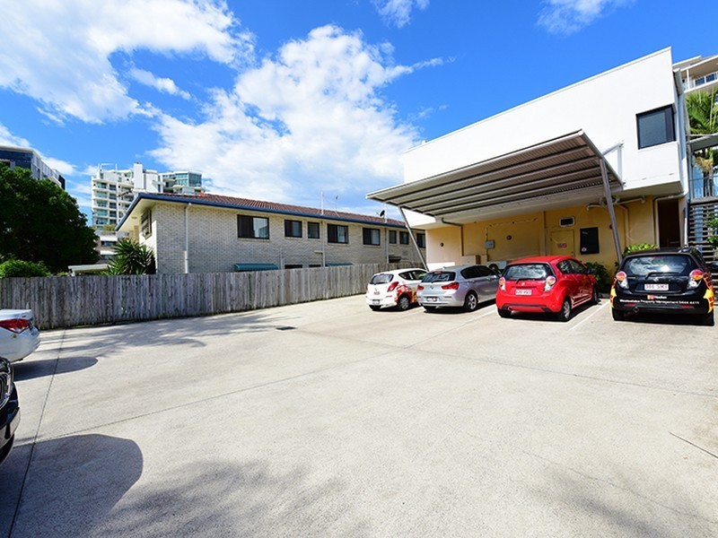 1/18 Smith Street, Mooloolaba QLD 4557