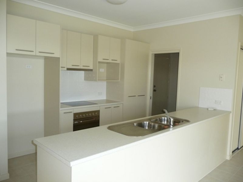 7 Rapanea Street, Kawana Forest, Meridan Plains QLD 4551