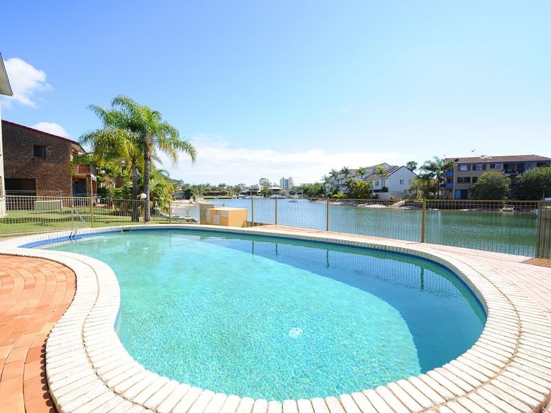 2/10 Woomba Place, Mooloolaba QLD 4557