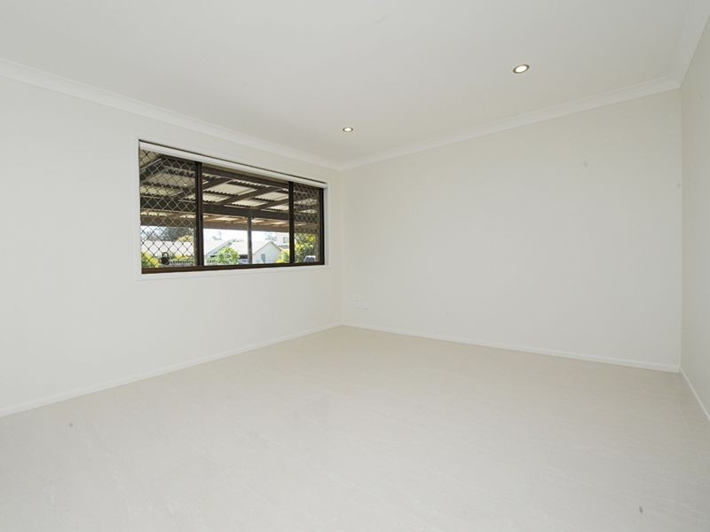36 Moondarra Cres, Mooloolaba QLD 4557