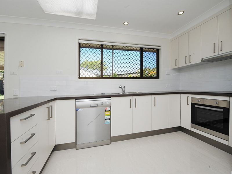 36 Moondarra Cres, Mooloolaba QLD 4557