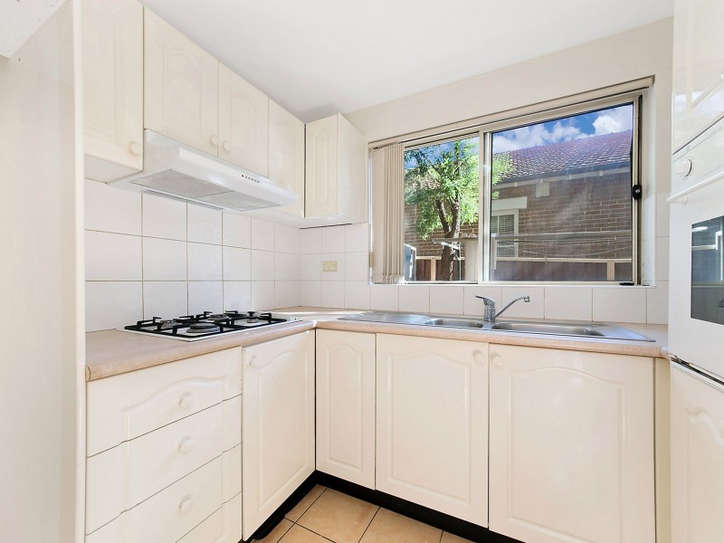 1/77 Gould Street, Campsie NSW 2194