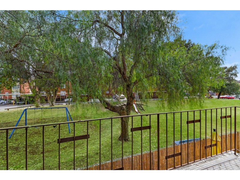 4/3 O’Rourke Crescent, Eastlakes NSW 2018