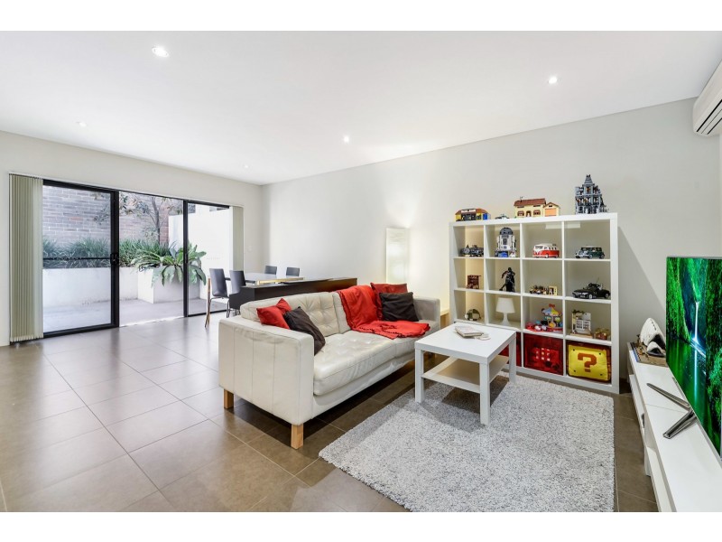 2/951-953 Botany Road, Rosebery NSW 2018